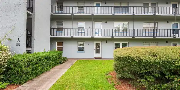 333 LAKE HOWARD DRIVE NW