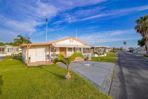 7046 FAIRVIEW VILLAGE