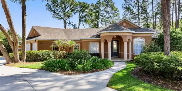 1064 CEASARS COURT