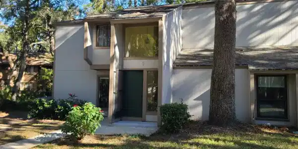 6 MID OAKS CIRCLE