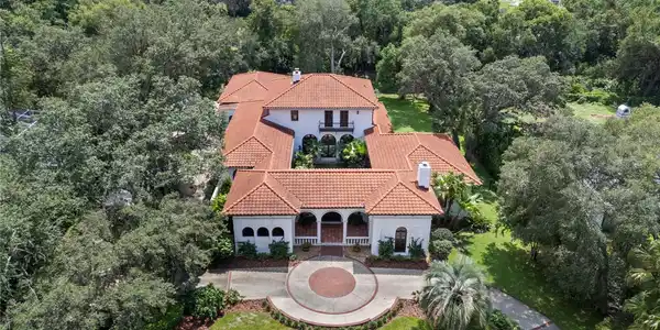 644 E CLUB CIRCLE