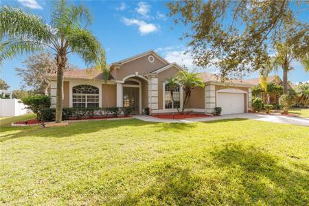 1907 LAZY OAKS LOOP