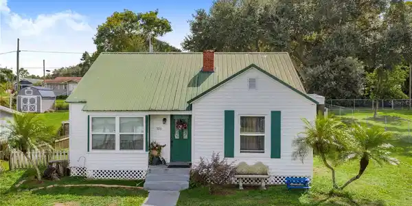 506 SHEPARD AVENUE