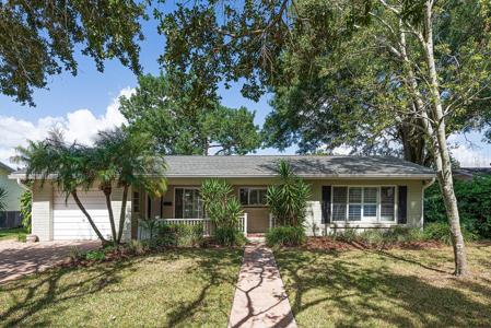 10511 ORANGE GROVE DRIVE