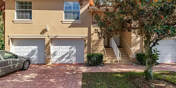 5468 COMPASS POINT