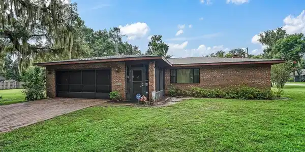 983 CR 465