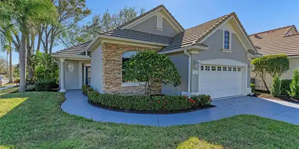 7803 HERITAGE CLASSIC COURT