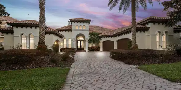 14616 AVENUE OF THE RUSHES