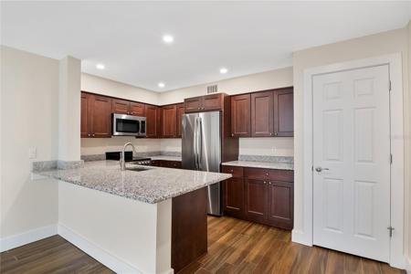 586 ORANGE DRIVE