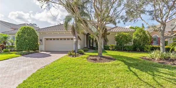 7675 SILVERWOOD COURT