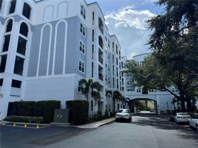 300 E SOUTH STREET