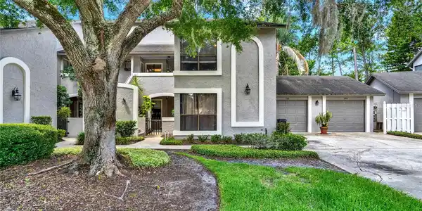 300 N SHADOWBAY BOULEVARD