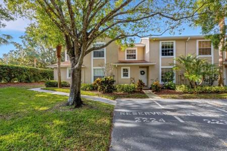 2222 ANDOVER CIRCLE