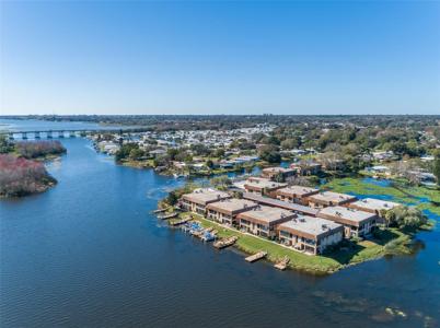 10172 SEMINOLE ISLAND DRIVE