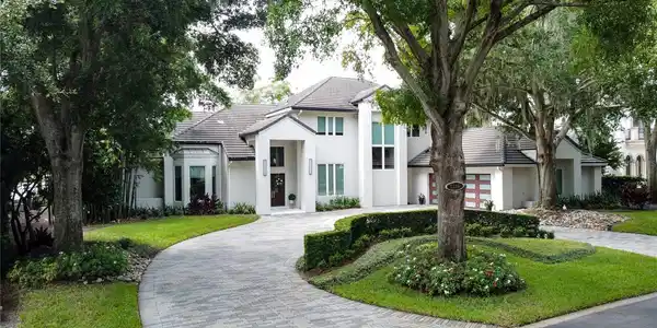 5126 FAIRWAY OAKS DR