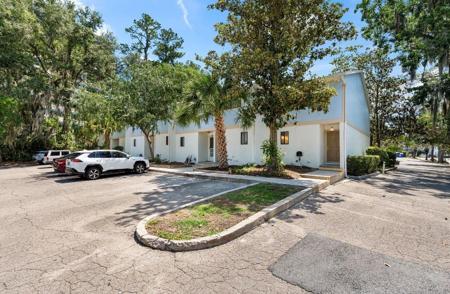 1432 SW 25TH PLACE