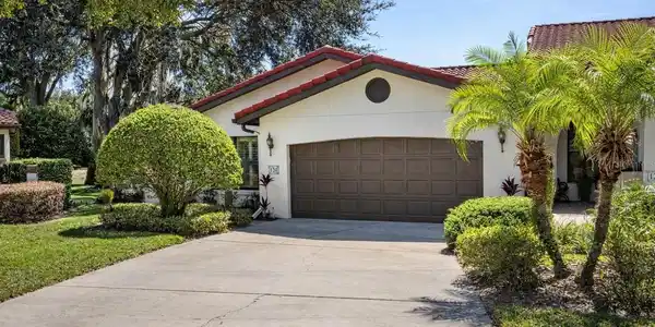 138 STRATFORD COURT