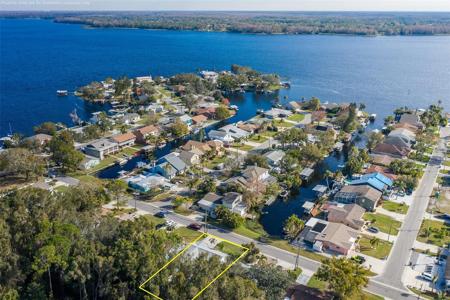 6 FRESHWATER DRIVE