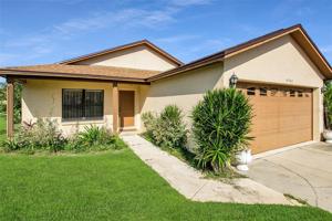 4307 LARRYS LAGOON