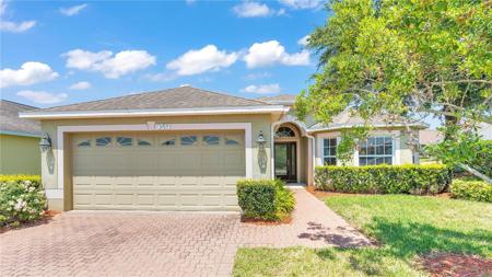 3717 HUNTINGTON LANE