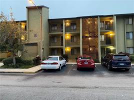 10 ESCONDIDO