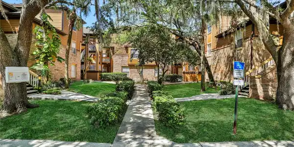 486 PIN OAK