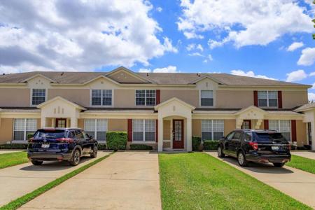 8110 PRINCESS PALM LANE