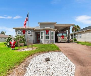 344 MOTORCOACH DRIVE S