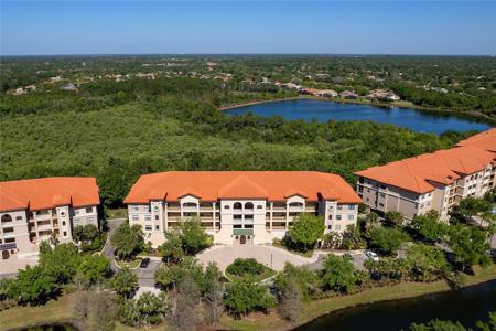 7718 LAKE VISTA COURT