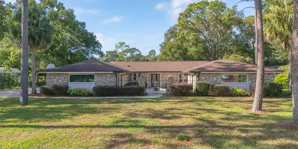 204 BLUE LAKE DRIVE