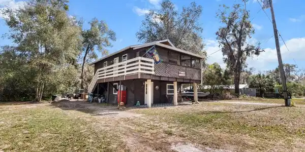 1119 S DOGWOOD TERRACE