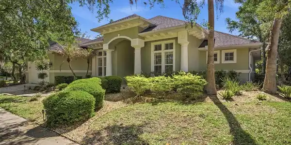 4 N VILLAGE PARKWAY