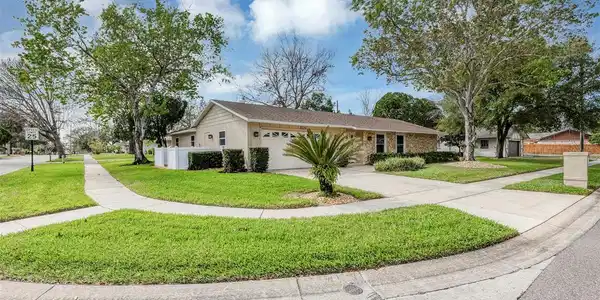 1026 WOODALL DRIVE