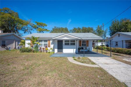 126 DEEN BOULEVARD