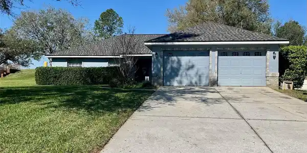 2613 CREST DRIVE