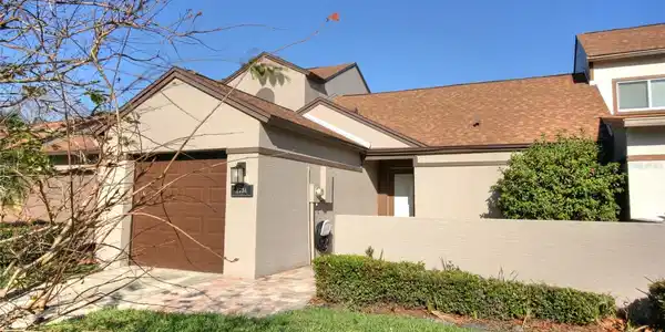 2734 CATTAIL COURT