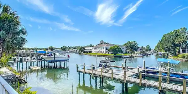 253 NW BAY PATH DRIVE