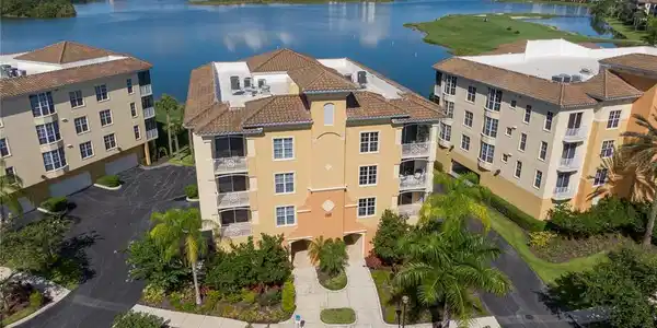 6458 WATERCREST
