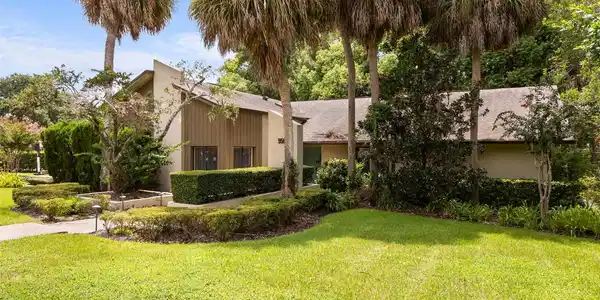 956 STONEWOOD LANE