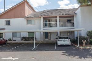702 COUNTRY NE