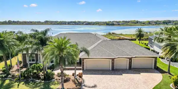 2332 CLEARWATER RUN