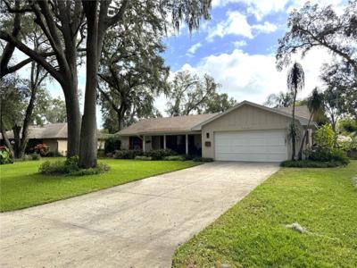 4137 LAKE FOREST STREET