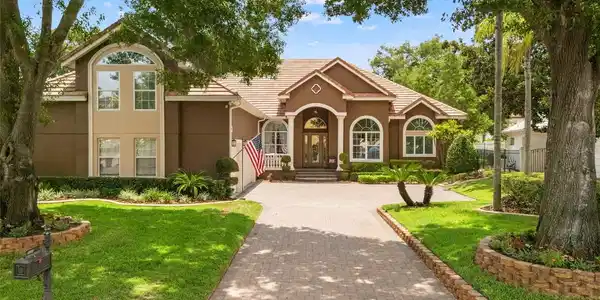 9223 HIDDEN BAY LANE