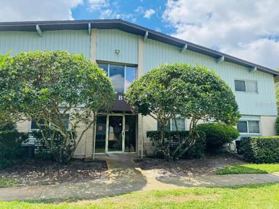 1695 LEE ROAD