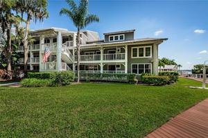 2533 DOLLY BAY