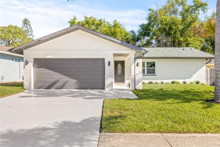 2651 SURREY DRIVE
