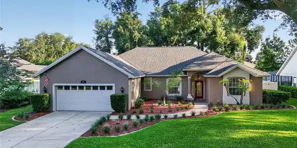 19337 SPRING OAK DRIVE