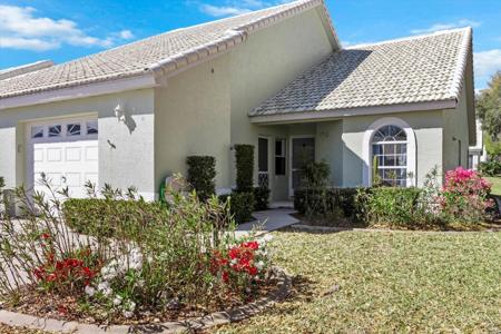 818 WINDERMERE BOULEVARD