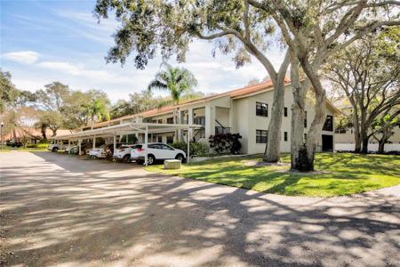 2020 LAKEVIEW DRIVE