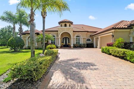 16 NATIVE OAK COURT